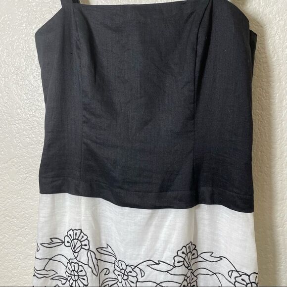 Nikki Valenti 100% Irish Linen Embroidered Dress - Picture 8 of 10